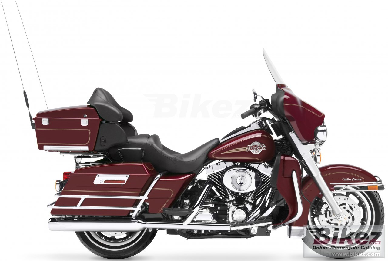 Big Harley-Davidson flhtcui utra classic electra glide picture and wallpaper from Bikez.com